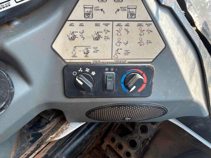 bobcat-t650-image-26