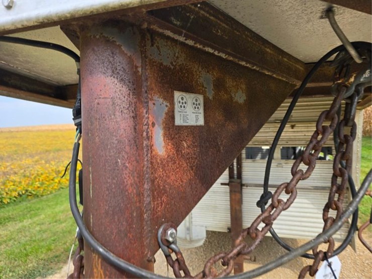 #25-•-1997-alumiline-all-american-cattle-trailer-image-12