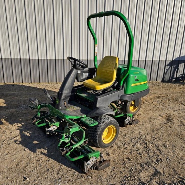 JOHN DEERE 2500E