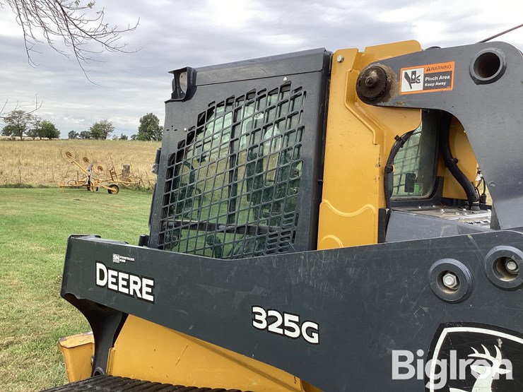 2021-deere-325g-image-15