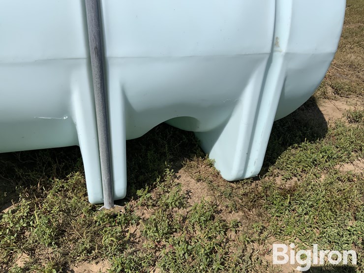 2550-gallon-poly-tank-image-12