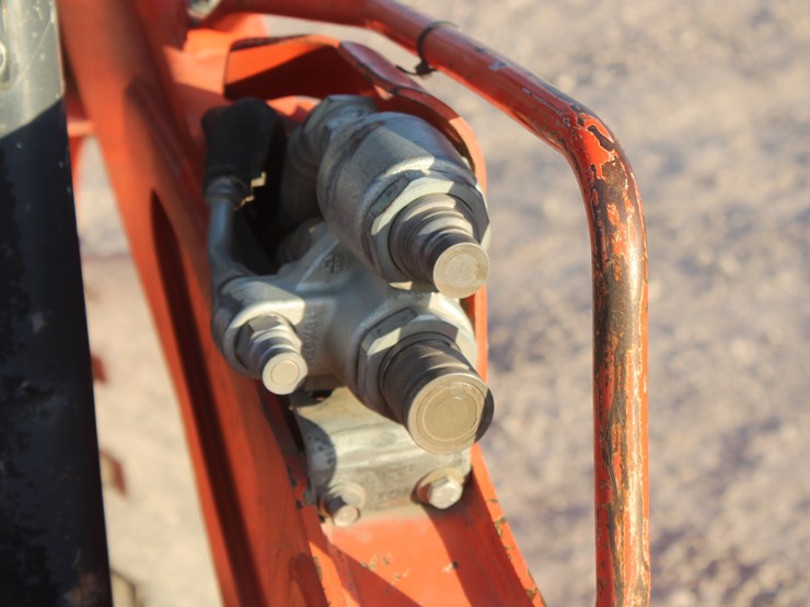 kubota-ssv65-image-20