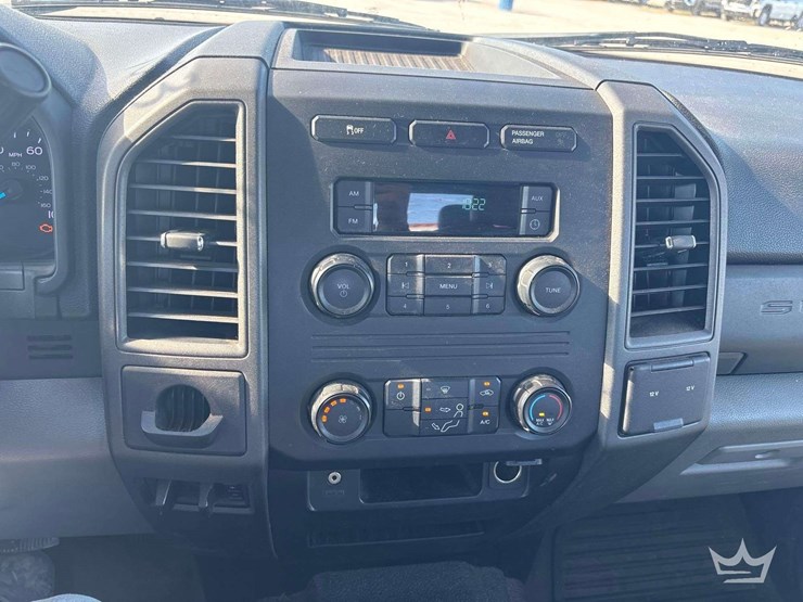 2017-ford-f-350-ext.-cab-pickup-truck-image-13