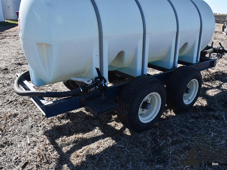 schaben-industries-1,000-gal-poly-nurse-trailer-image-17