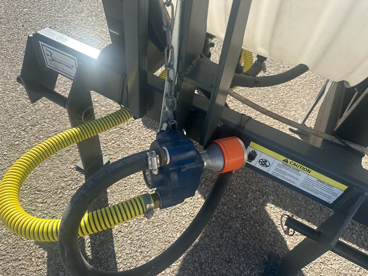 caterpillar-12-image-10