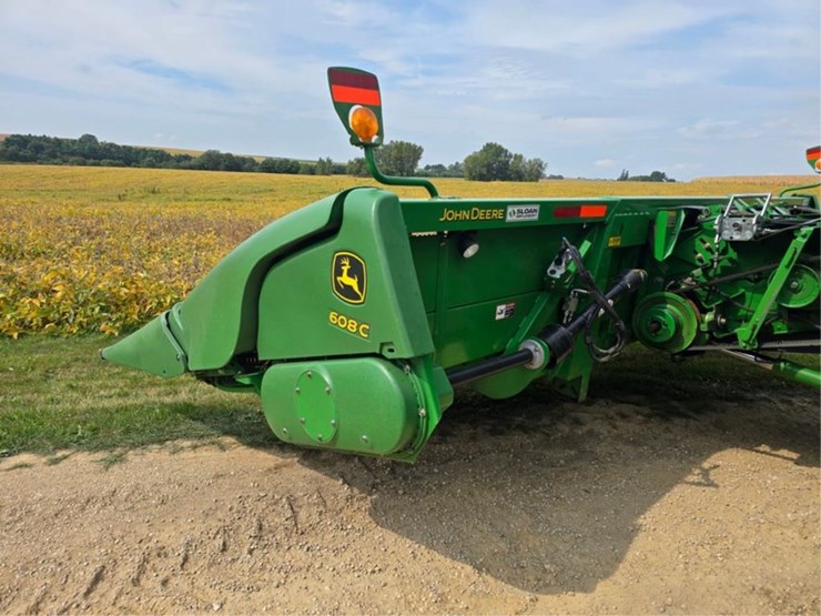 john-deere-608c-image-3