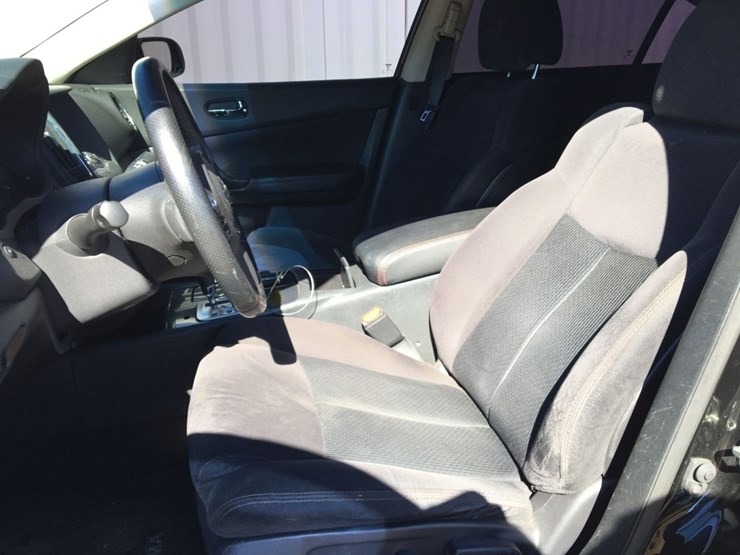 2014-nissan-maxima-sedan,-image-8