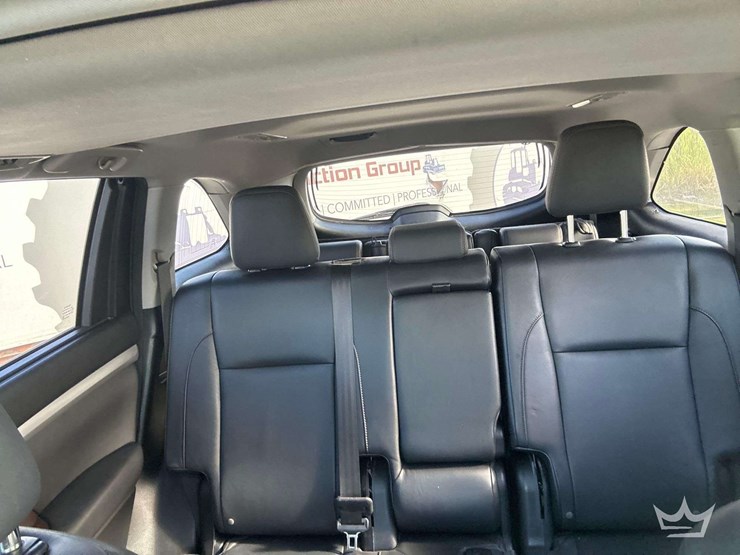 2015-toyota-highlander-image-29