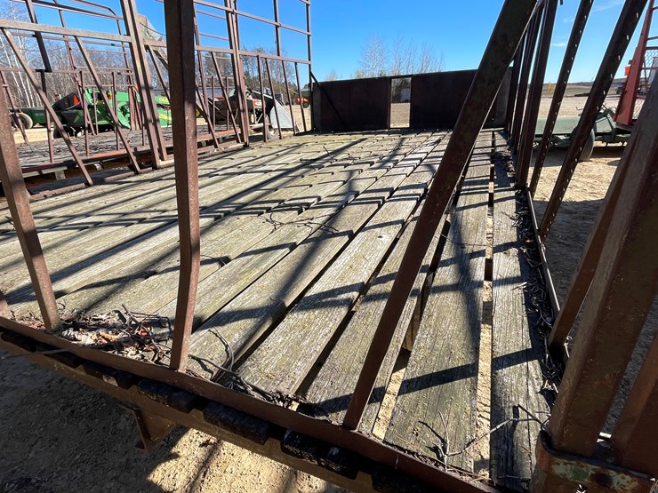 #5927-•-16'-hay-rack-image-14