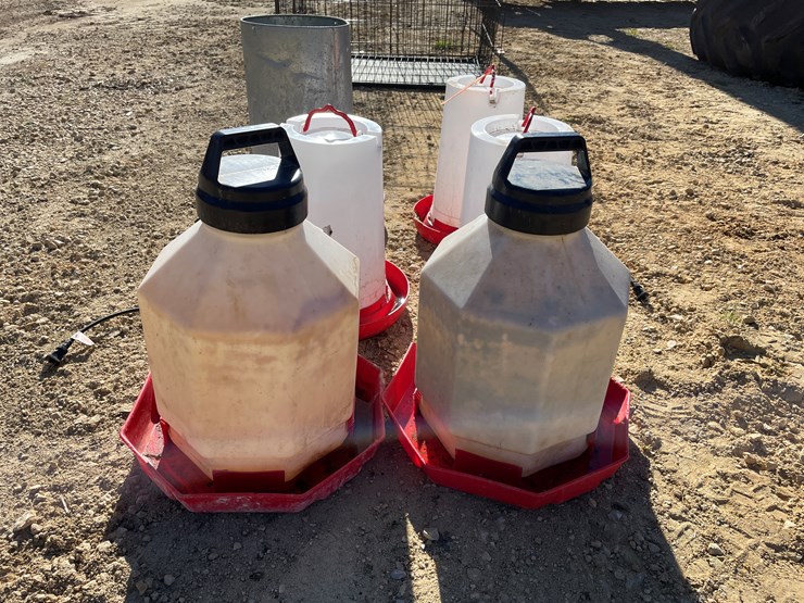 #5955-•-poultry-waterers-and-(1)-feeder-image-4