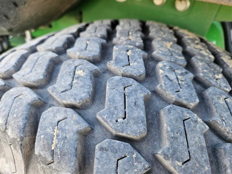 2022-john-deere-z930m-image-26