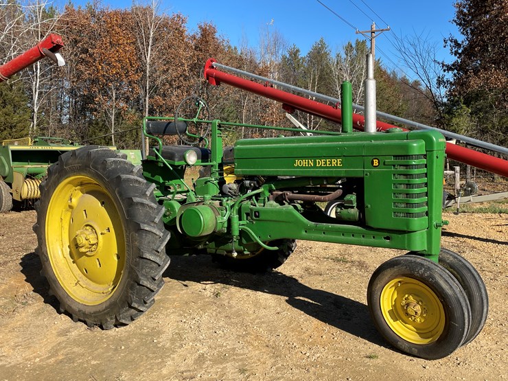john-deere-b-image-2