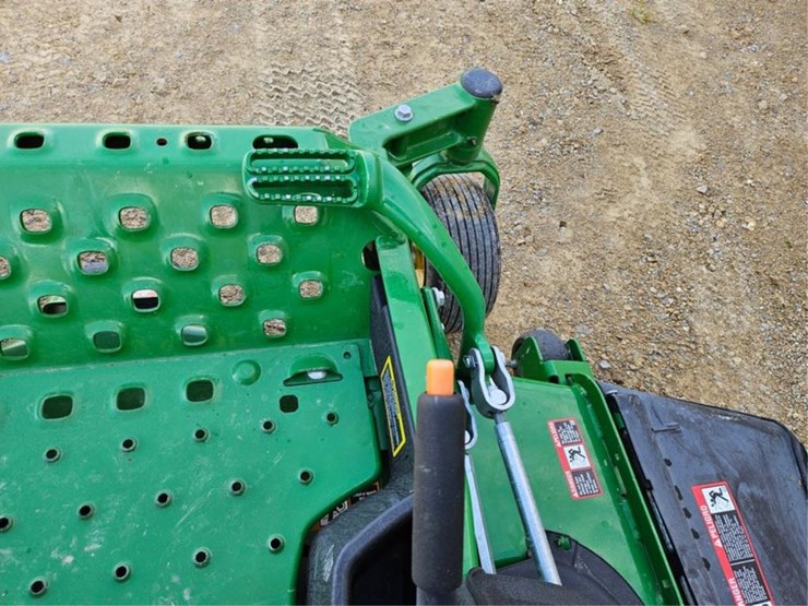 2022-john-deere-z960m-image-22