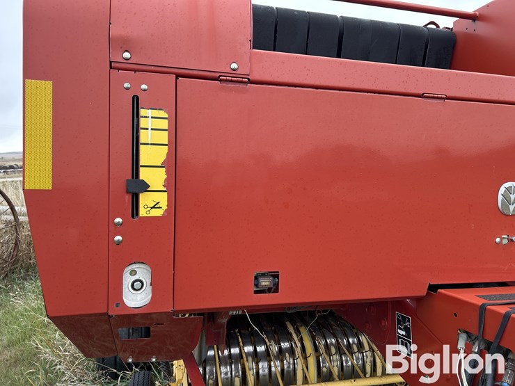 2012-new-holland-br7080-image-17