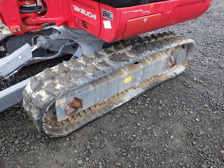 takeuchi-tb230-image-36