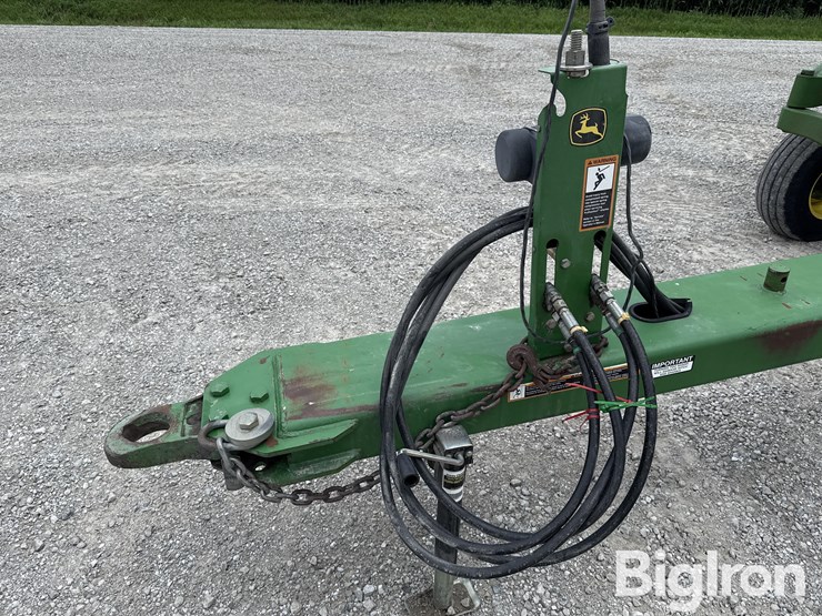 john-deere-2210-image-9