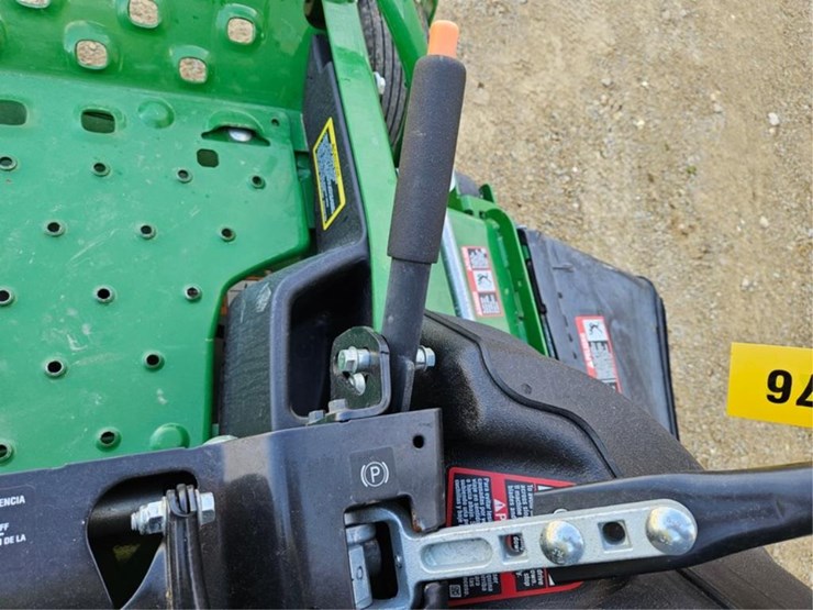 2022-john-deere-z960m-image-21