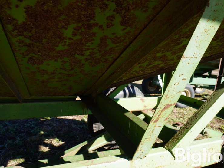 john-deere-1075-image-13