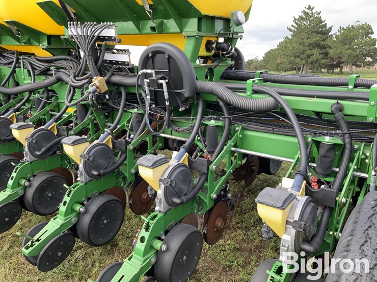 john-deere-1770nt-image-20