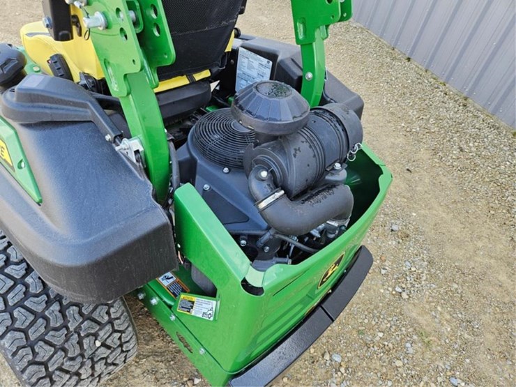 2022-john-deere-z960m-image-12