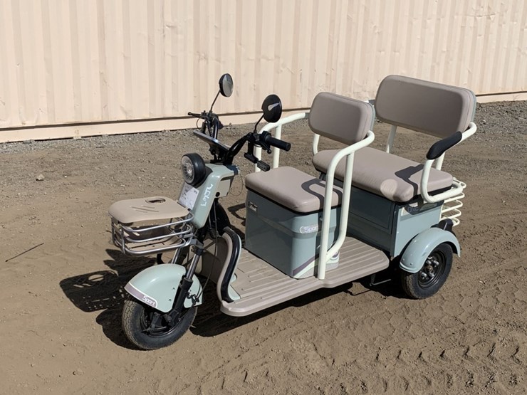 2025-hq-tt-sport-one-2-passenger-3-wheel-cart,-image-1