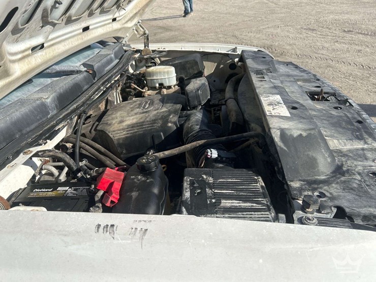 2012-chevrolet-silverado-2500hd-image-8