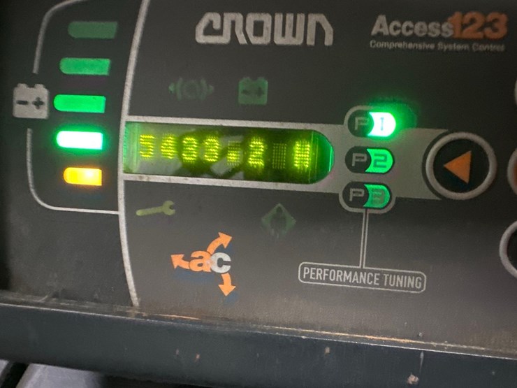 2017-crown-pe4500-60-image-3