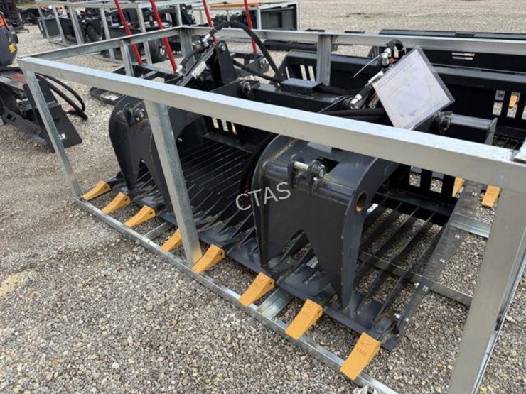 #87-•-72"-heavy-duty-rock-grapple-for-skid-steer-image-1