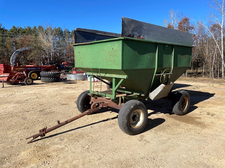 #5929-•-gravity-box-on-running-gear-image-1