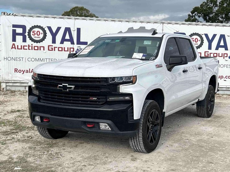 2021-chevrolet-silverado-1500-image-1