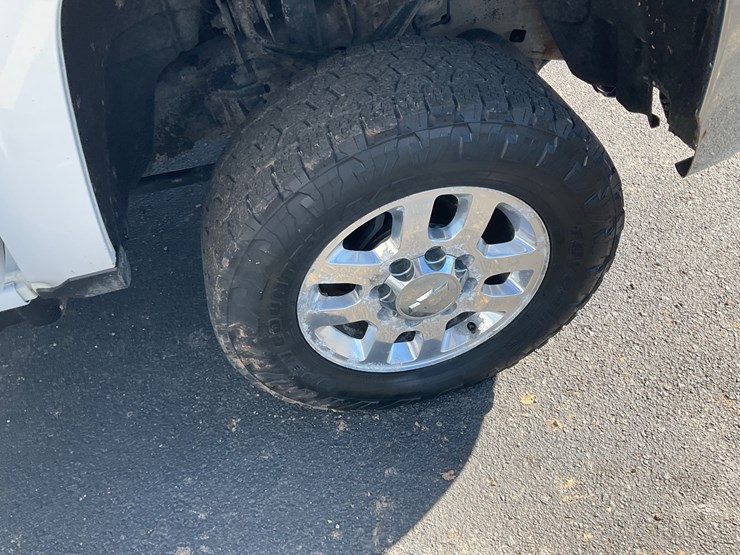 2015-chevrolet-silverado-image-9