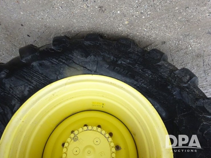 2018-john-deere-f4365-image-50