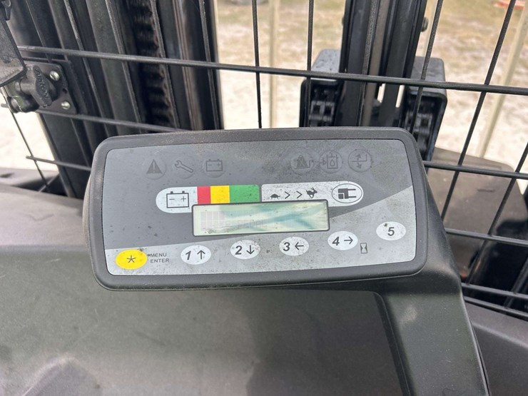 yale-nr040da-image-11