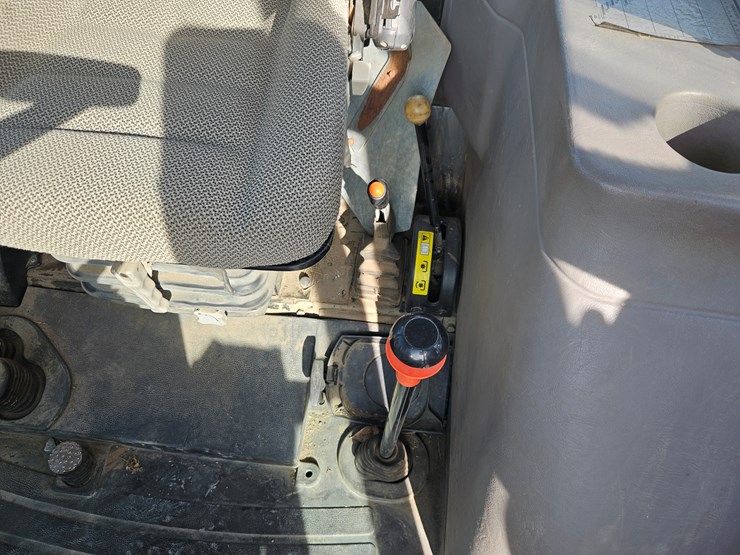 2009-case-ih-farmall-95-image-10