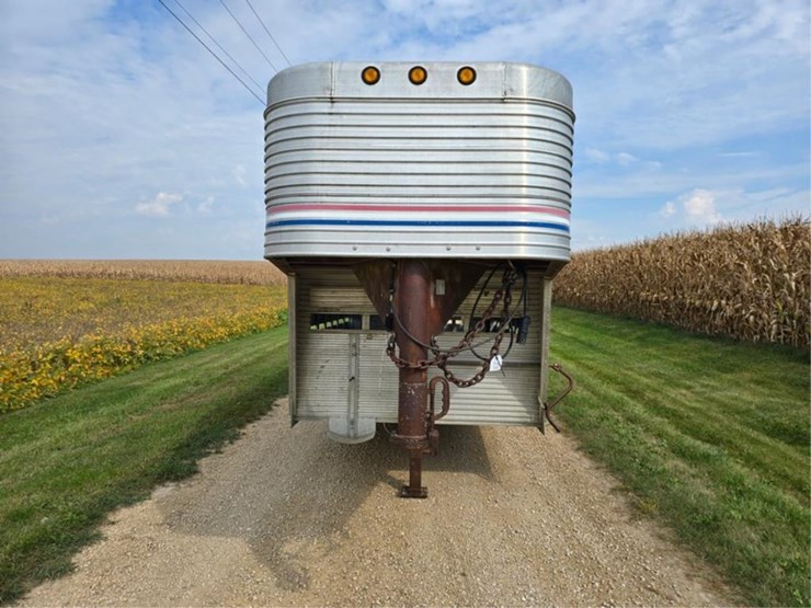 #25-•-1997-alumiline-all-american-cattle-trailer-image-10