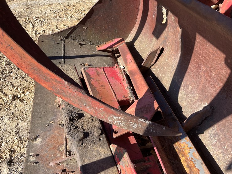 #5937-•-leon-front-end-loader-image-9