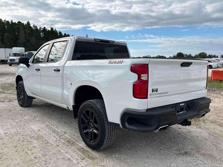 2021-chevrolet-silverado-1500-image-4