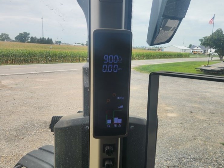 2023-john-deere-8rx-410-image-15