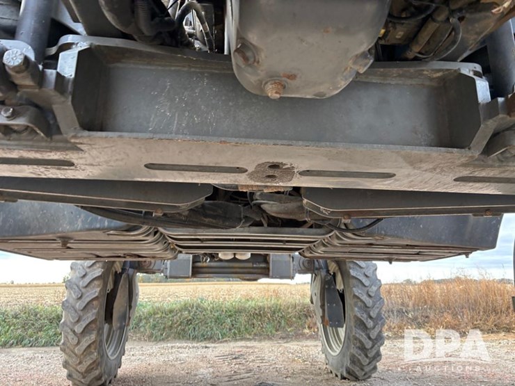 2014-ag-chem-rg1100-image-35