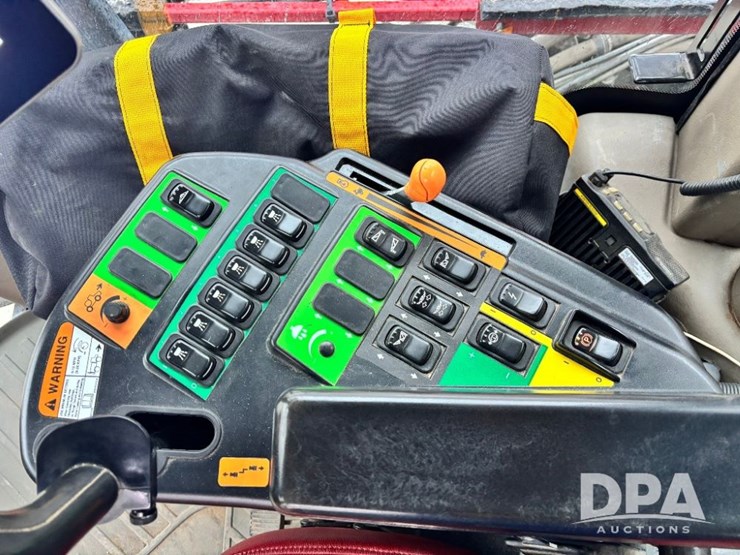 2019-case-ih-patriot-4440-image-117