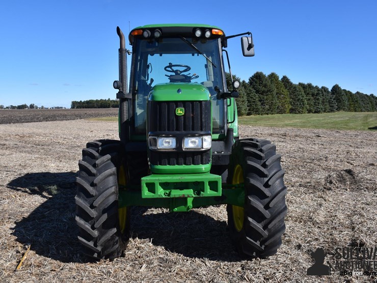 2003-john-deere-7420-image-2