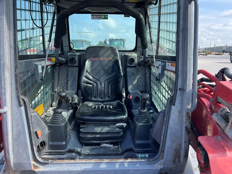 2018-takeuchi-tl12r2-image-5