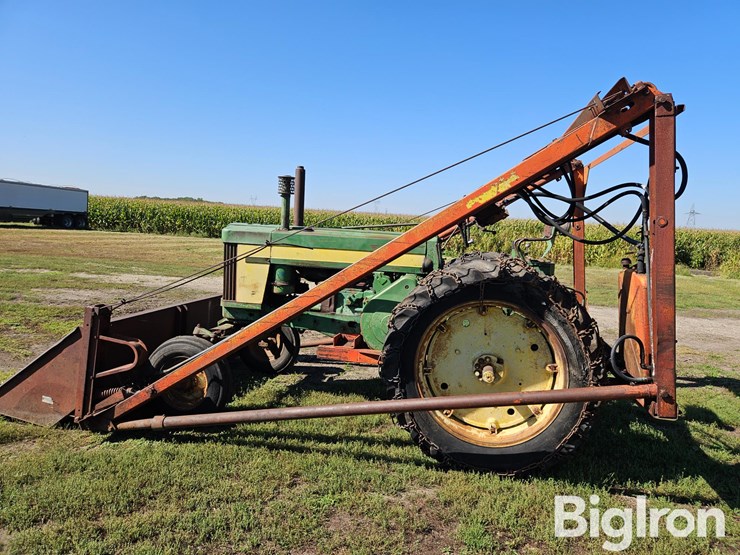 1958-john-deere-720-image-9