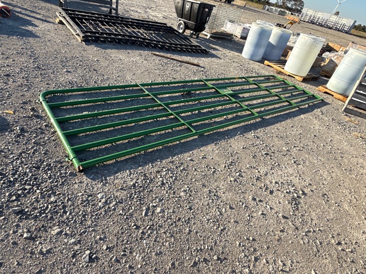 john-deere-16-image-2