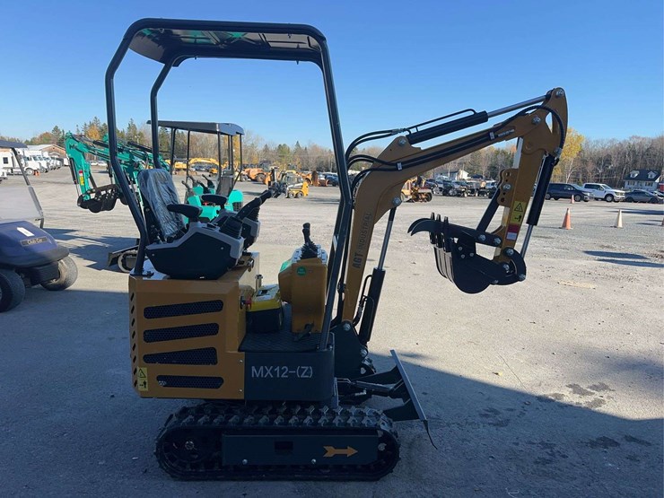 2025-agt-mx12z-mini-excavator-image-4