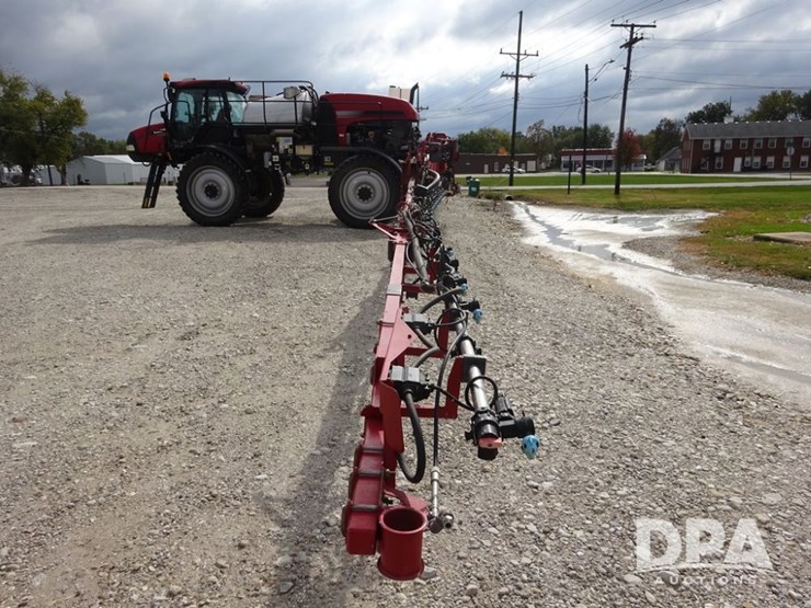 2019-case-ih-patriot-3340-image-30