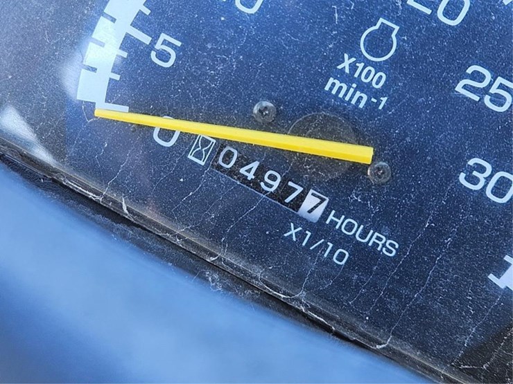 john-deere-2320-image-28