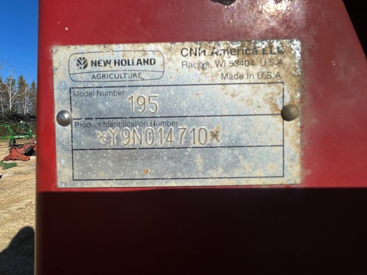 new-holland-195-image-26