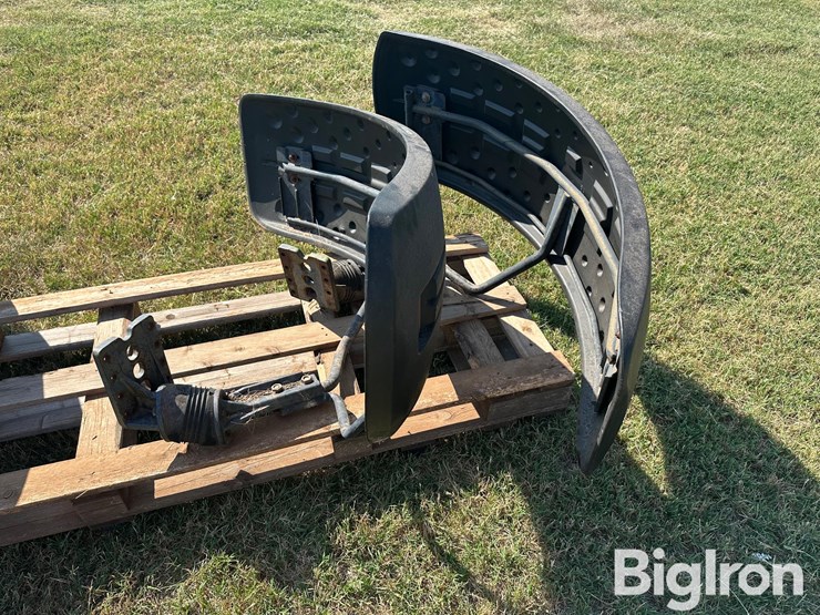 john-deere-8210-image-8