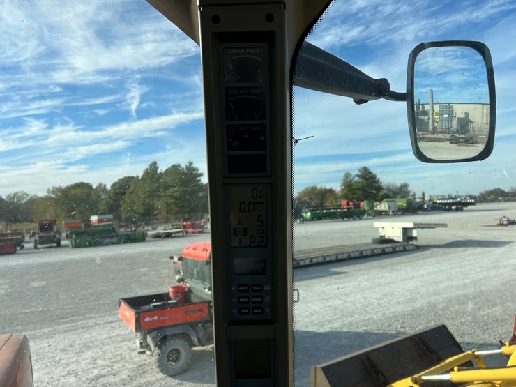 2001-case-ih-mx240-image-16